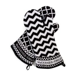 Black & White Zig Zag Oven Mitts - Set of 2